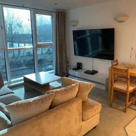 1 Bedroom Apartment Royal Docks London Exterior foto
